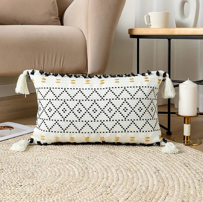 Bohemian SatinCiel Pillowcase - Luxury Pillow Cover with Tufted Design for Any Interior