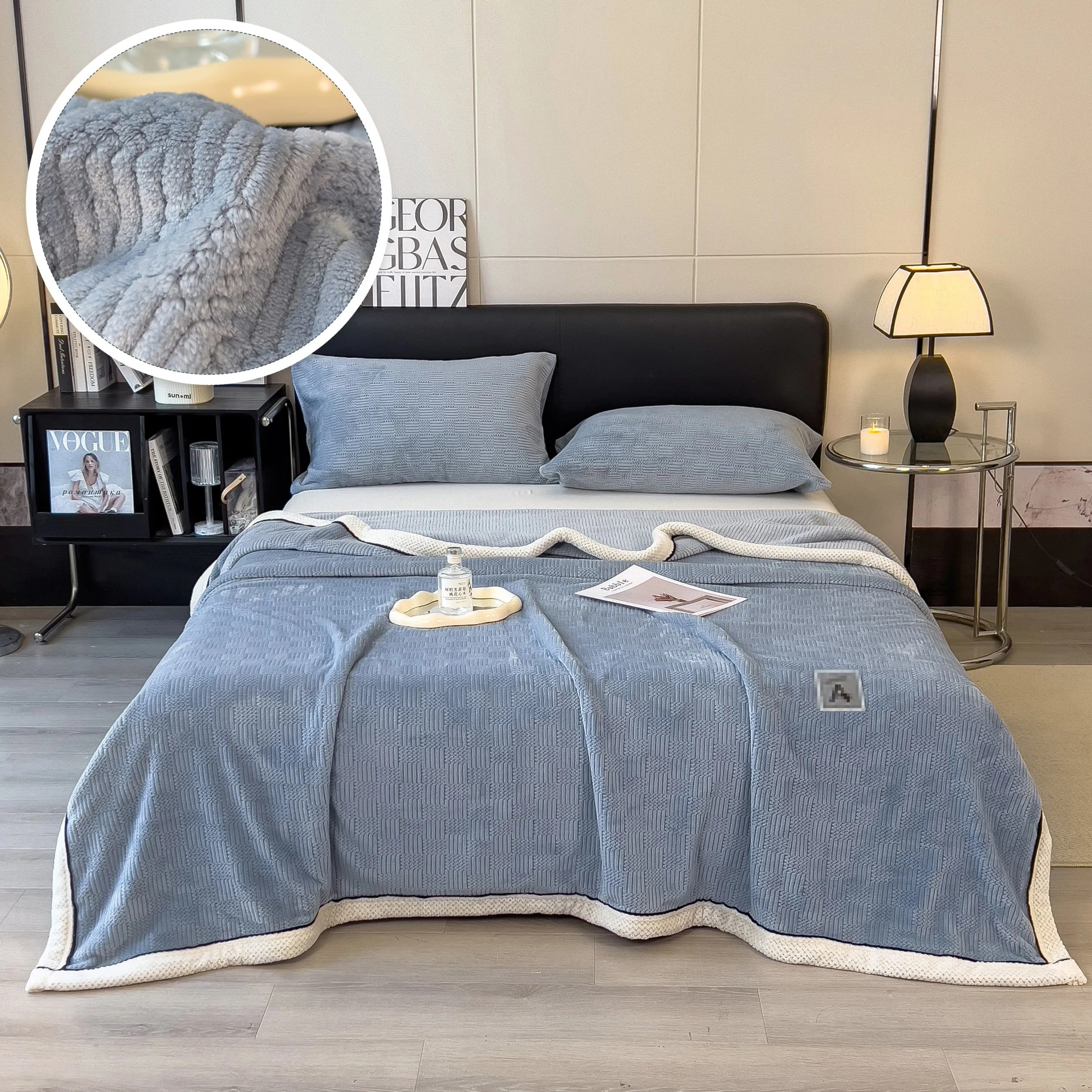 Coral Fleece Luxury Blanket – Soft and Warm for Your Living Room