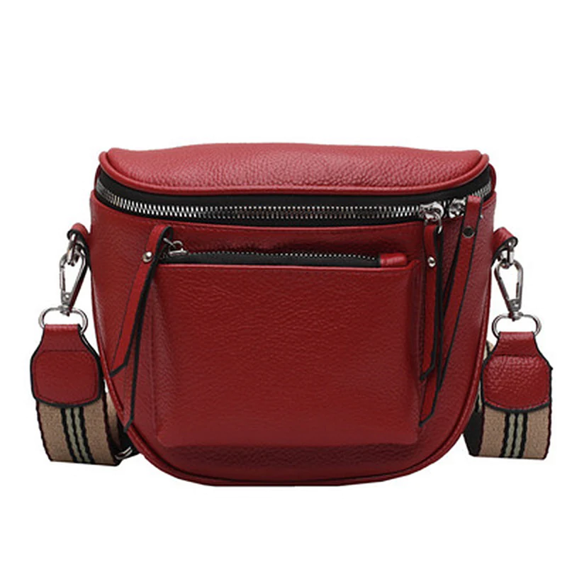 ClassicElegance Crossbody Bag - Timeless Design and Comfort