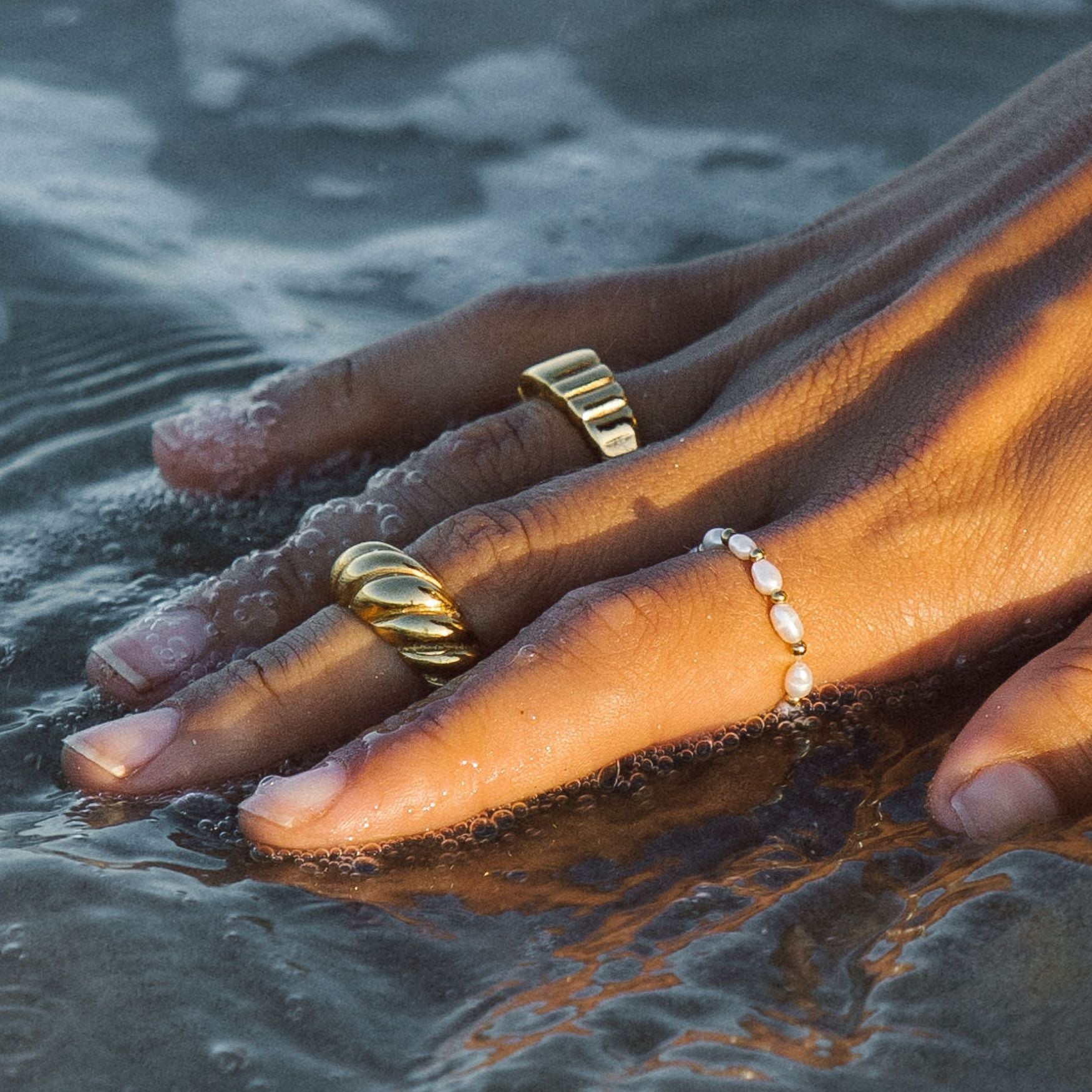 Elegant Women's Ring - Isle Collection