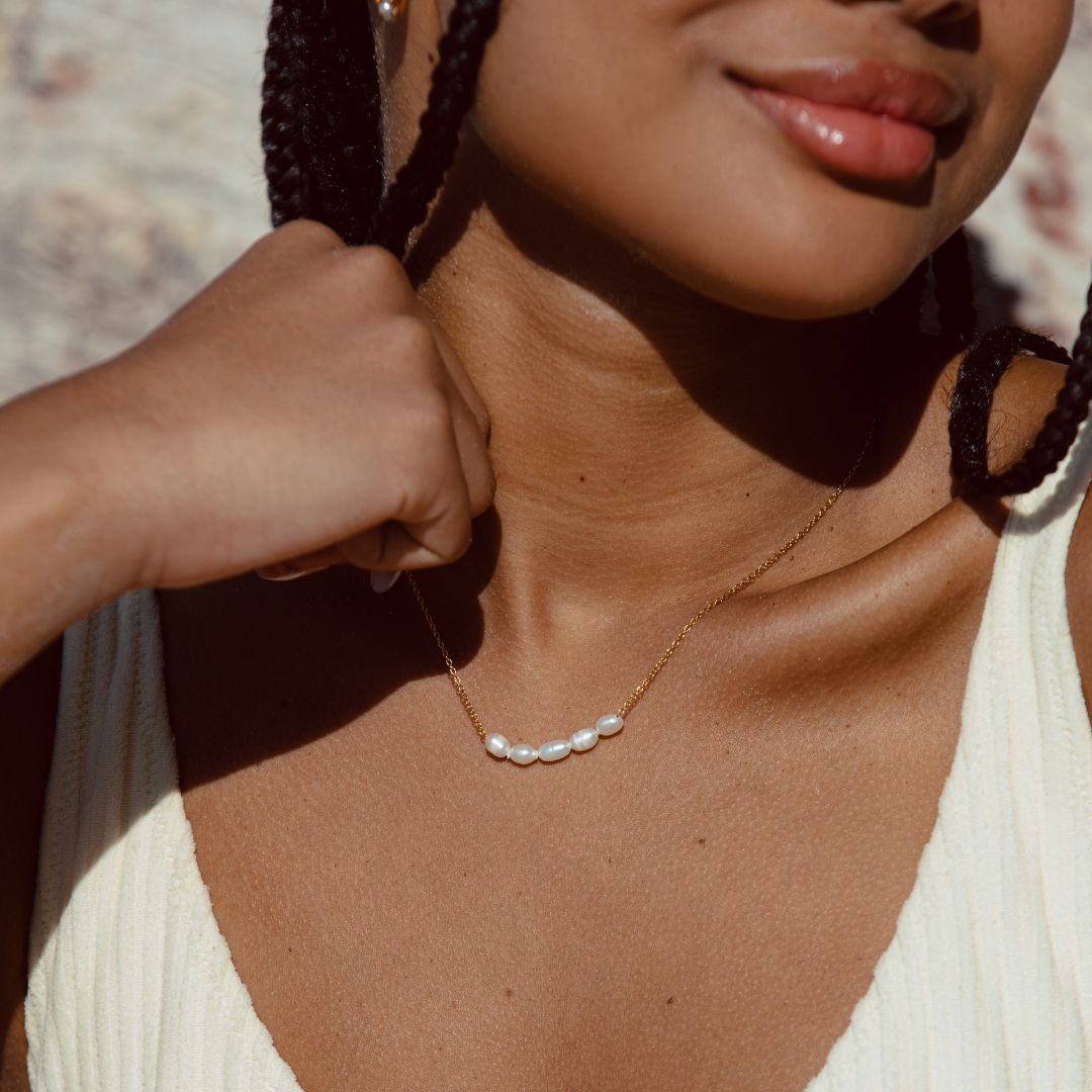 Elegant Celina Necklace with Luxurious Freshwater Pearls