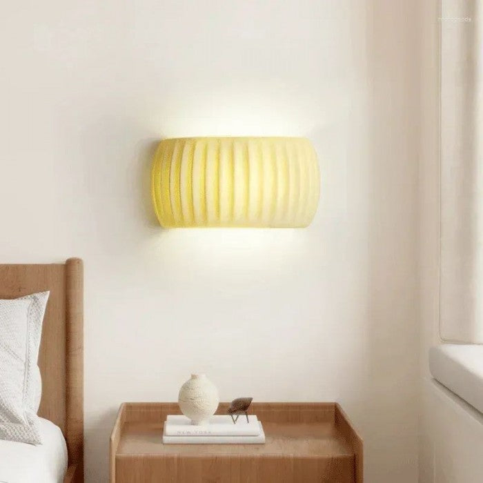 Luxurious Art Deco Resin Wall Lamp - Illuminate Your Interior
