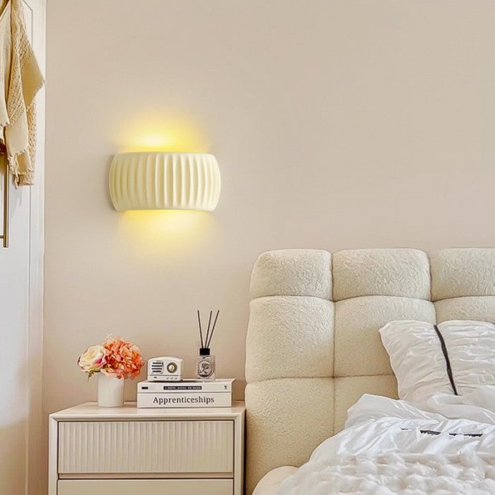 Luxurious Art Deco Resin Wall Lamp - Illuminate Your Interior