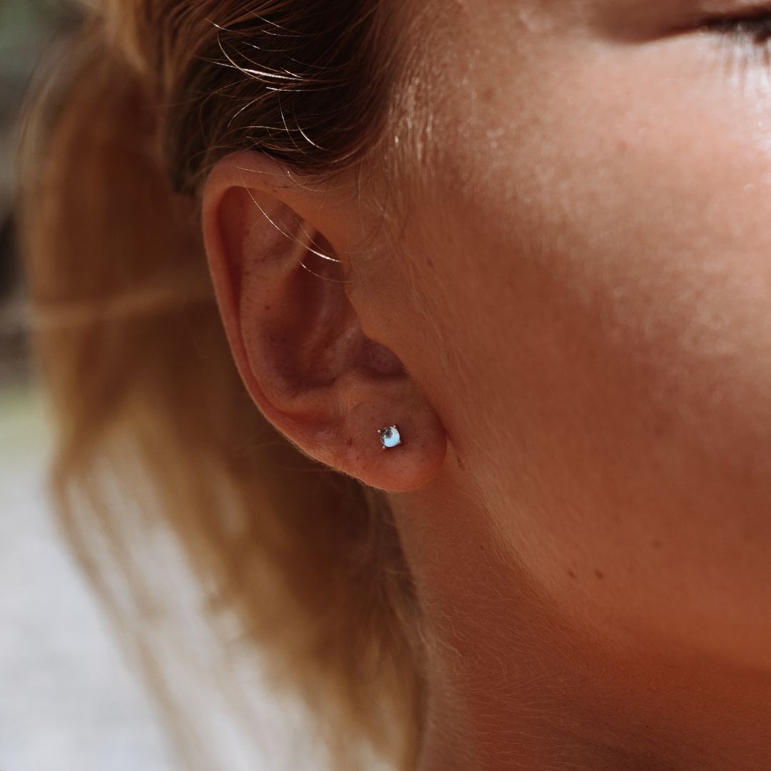 Alluring Ocean Pearl Earrings - Leila