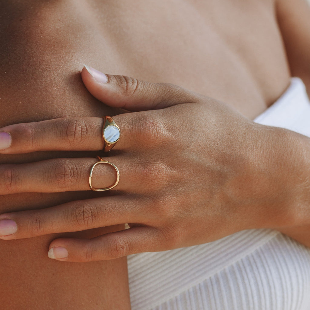 Noa Oval Ring - Elevate Your Style