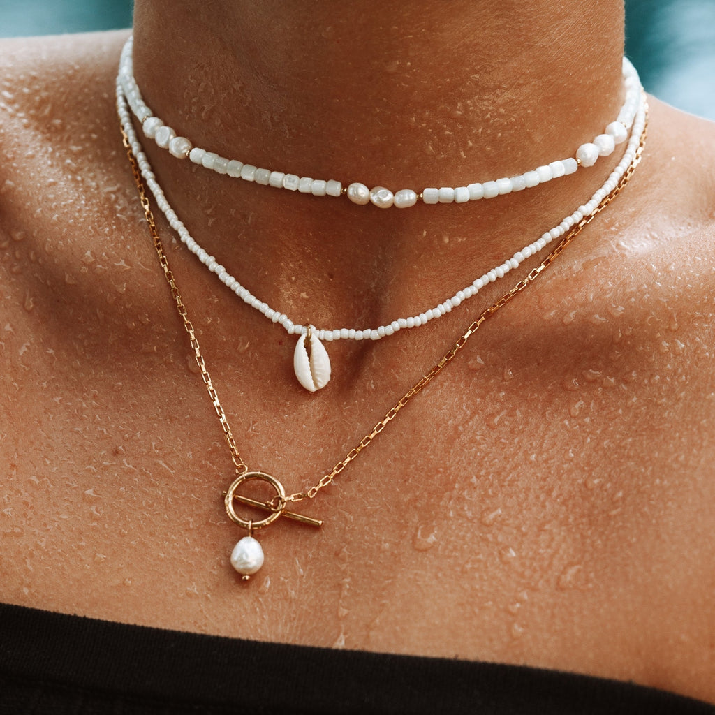 Elegant Pearl Necklace with Refined Clasp - Lucía