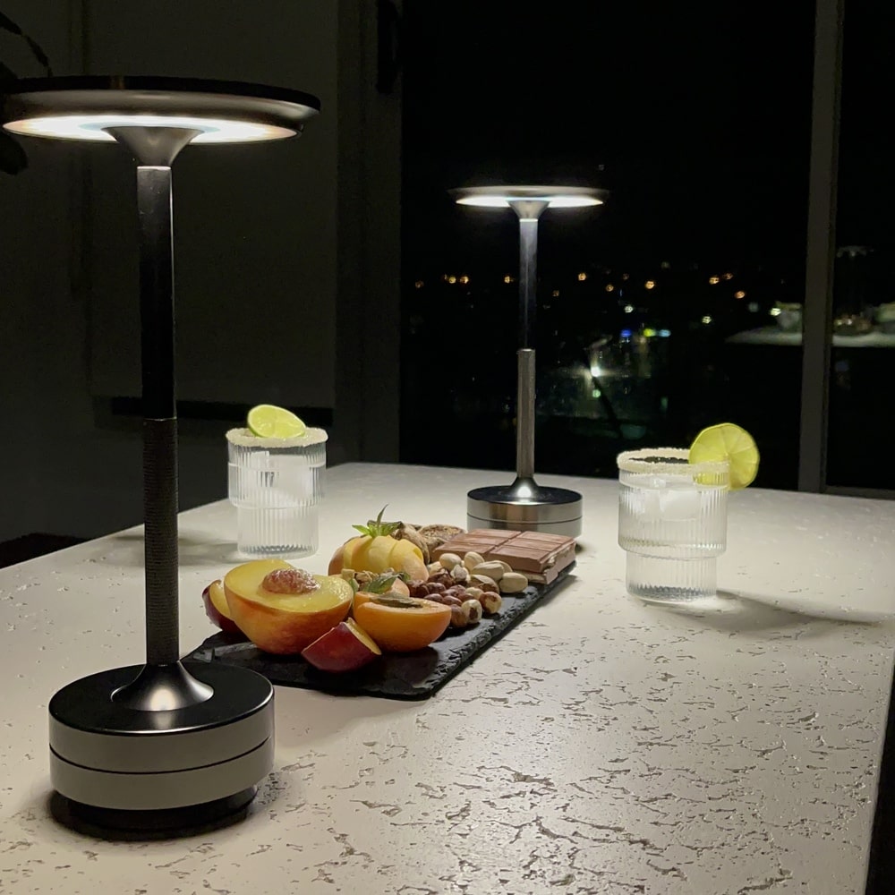 Lumiglow - Elegant Wireless Designer Lamp for Atmospheric Lighting