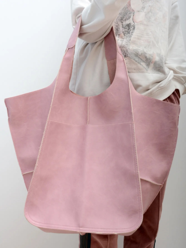 Maxine Tote – Stylish and Unique Beach Bag