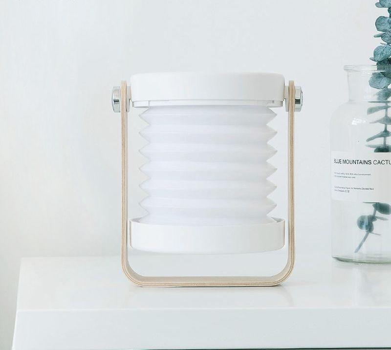 CompactGlow Lantern – Portable and Foldable Lighting