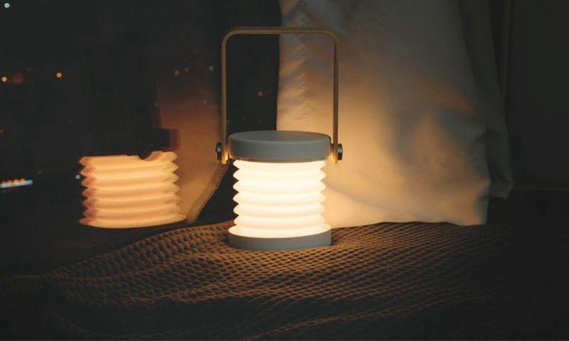 CompactGlow Lantern – Portable and Foldable Lighting