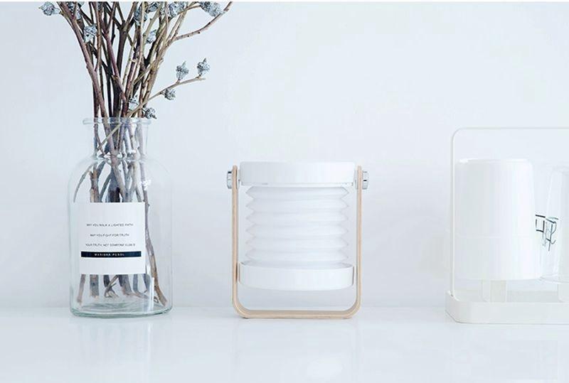 CompactGlow Lantern – Portable and Foldable Lighting