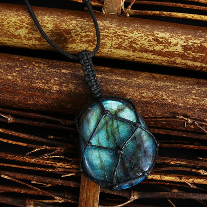 Aris DragonHeart Necklace – Mystical Labradorite Jewelry