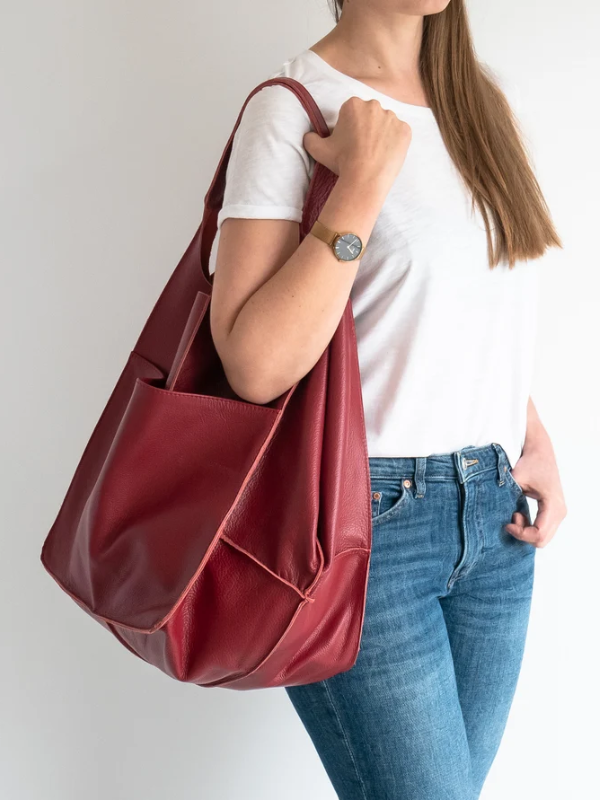 Maxine Tote – Stylish and Unique Beach Bag