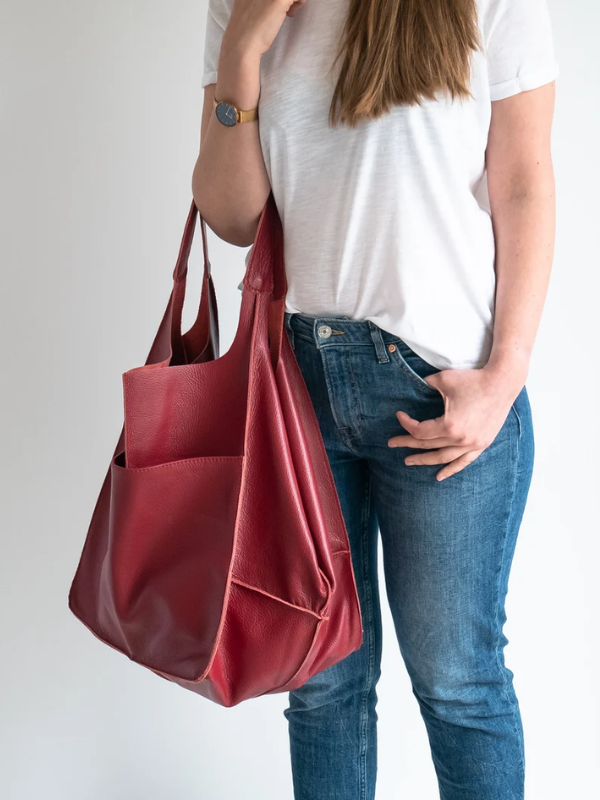 Maxine Tote – Stylish and Unique Beach Bag