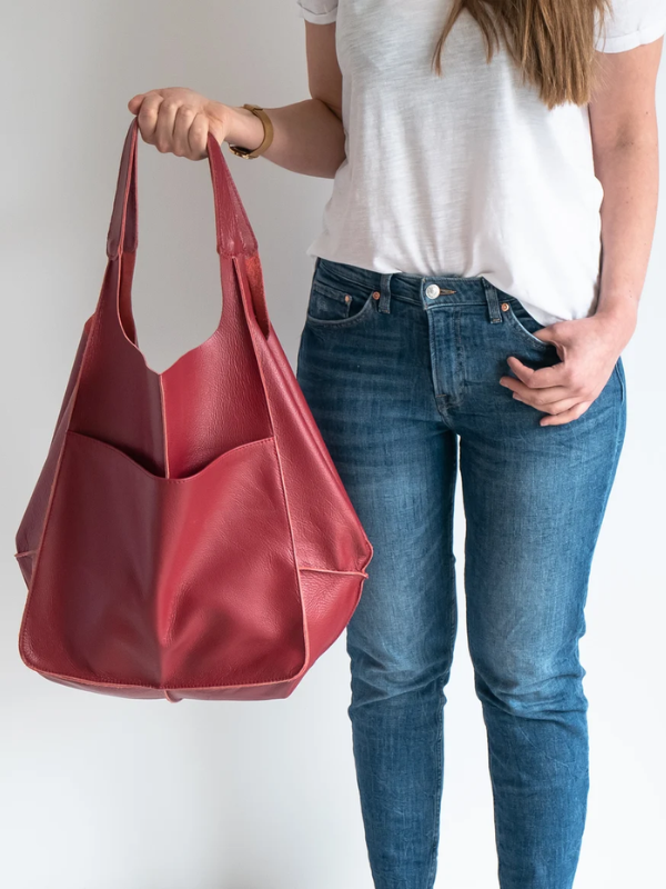 Maxine Tote – Stylish and Unique Beach Bag