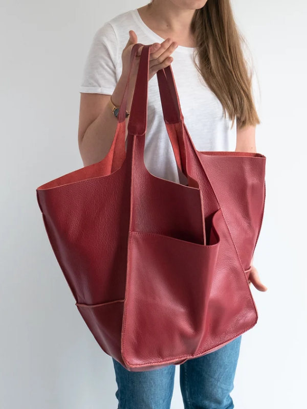 Maxine Tote – Stylish and Unique Beach Bag