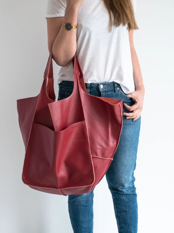 Maxine Tote – Stylish and Unique Beach Bag