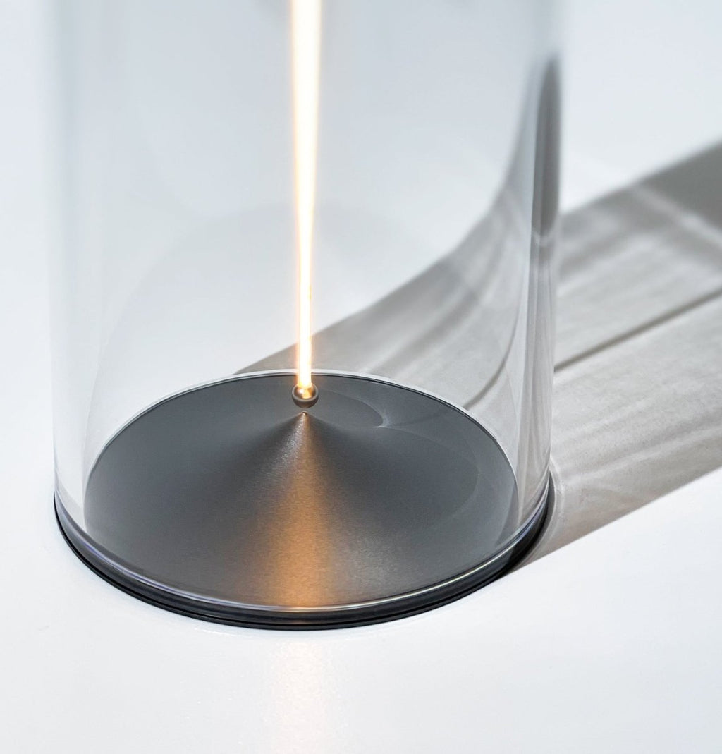 Shine - Elegant Cordless Table Lamp with Dimmable Lighting