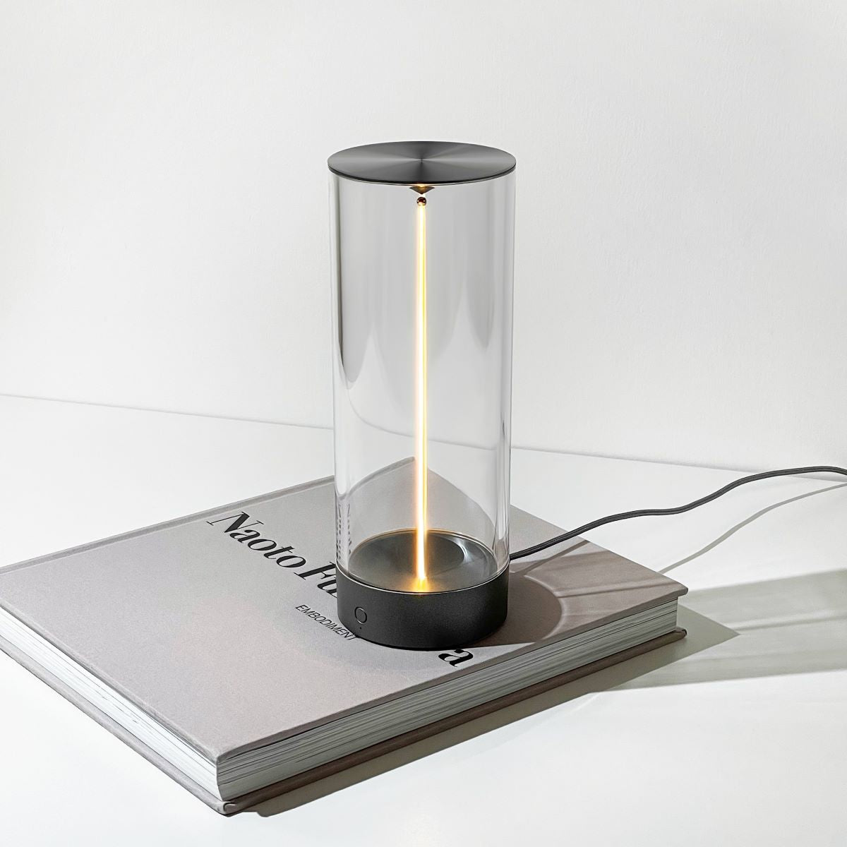 Shine - Elegant Cordless Table Lamp with Dimmable Lighting