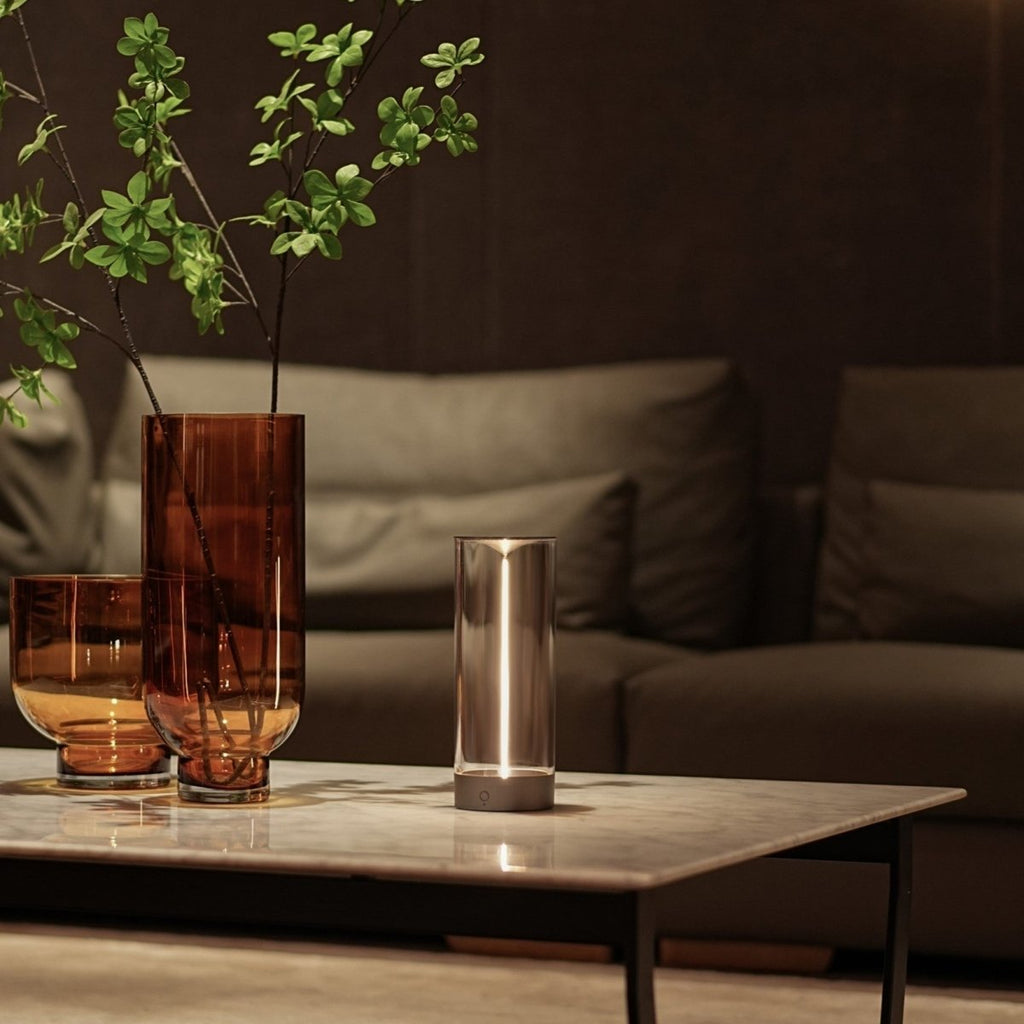 Shine - Elegant Cordless Table Lamp with Dimmable Lighting