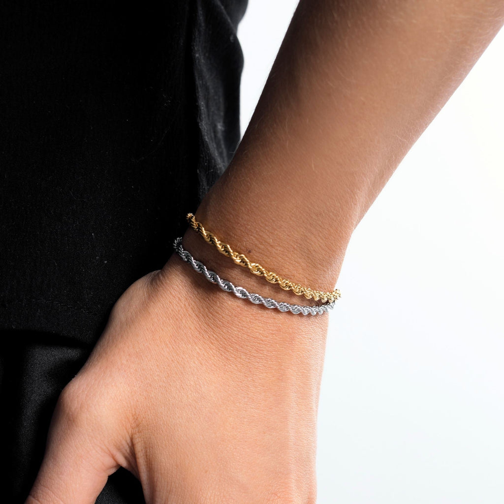 Sienna - Elegant Rotating Link Bracelet