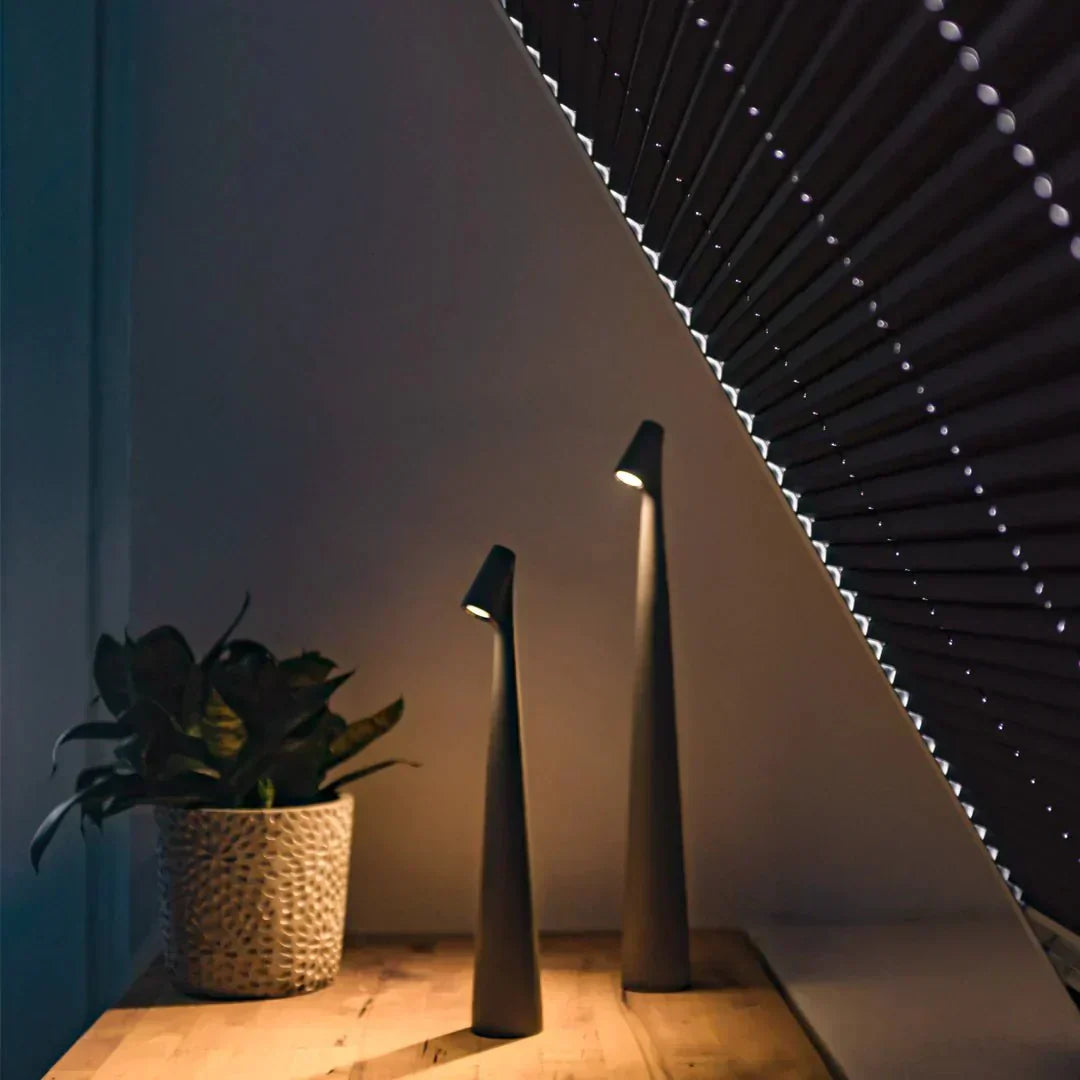 Spark Touch - Elegant Wireless Table Lamp with Adjustable Brightness