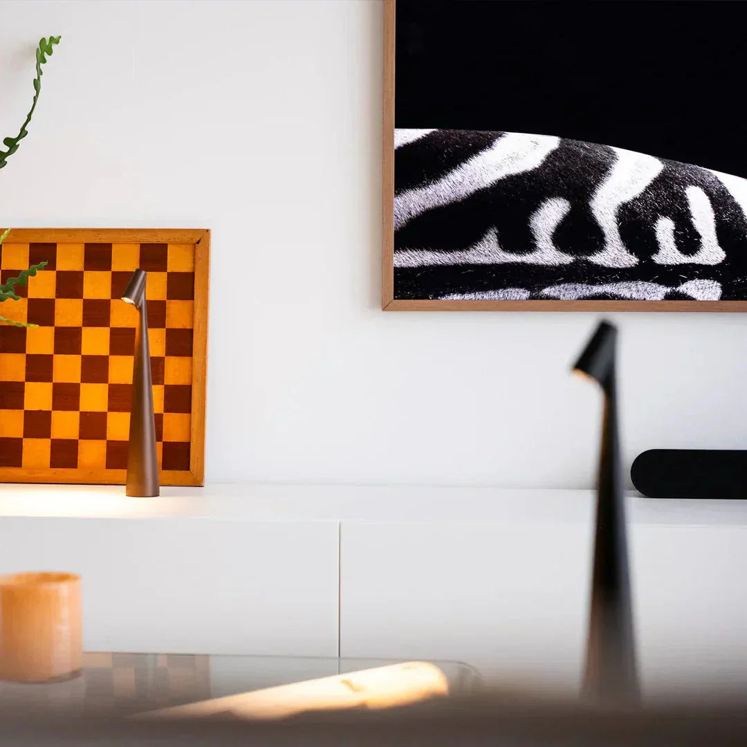 Spark Touch - Elegant Wireless Table Lamp with Adjustable Brightness
