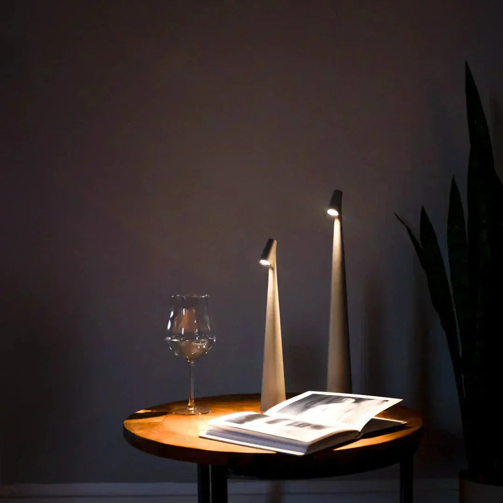 Spark Touch - Elegant Wireless Table Lamp with Adjustable Brightness