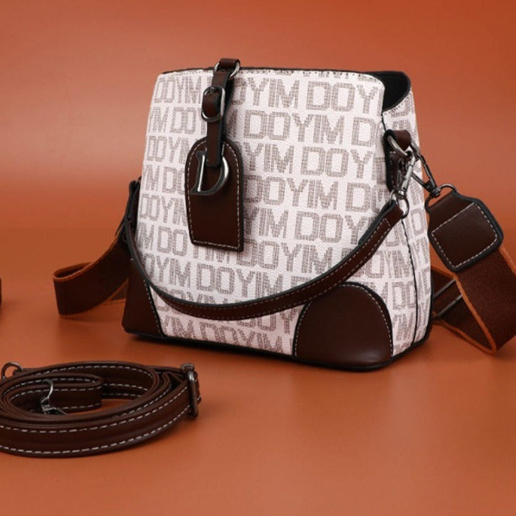 EleganceCross - Luxurious and Practical Shoulder Bag for Everyday