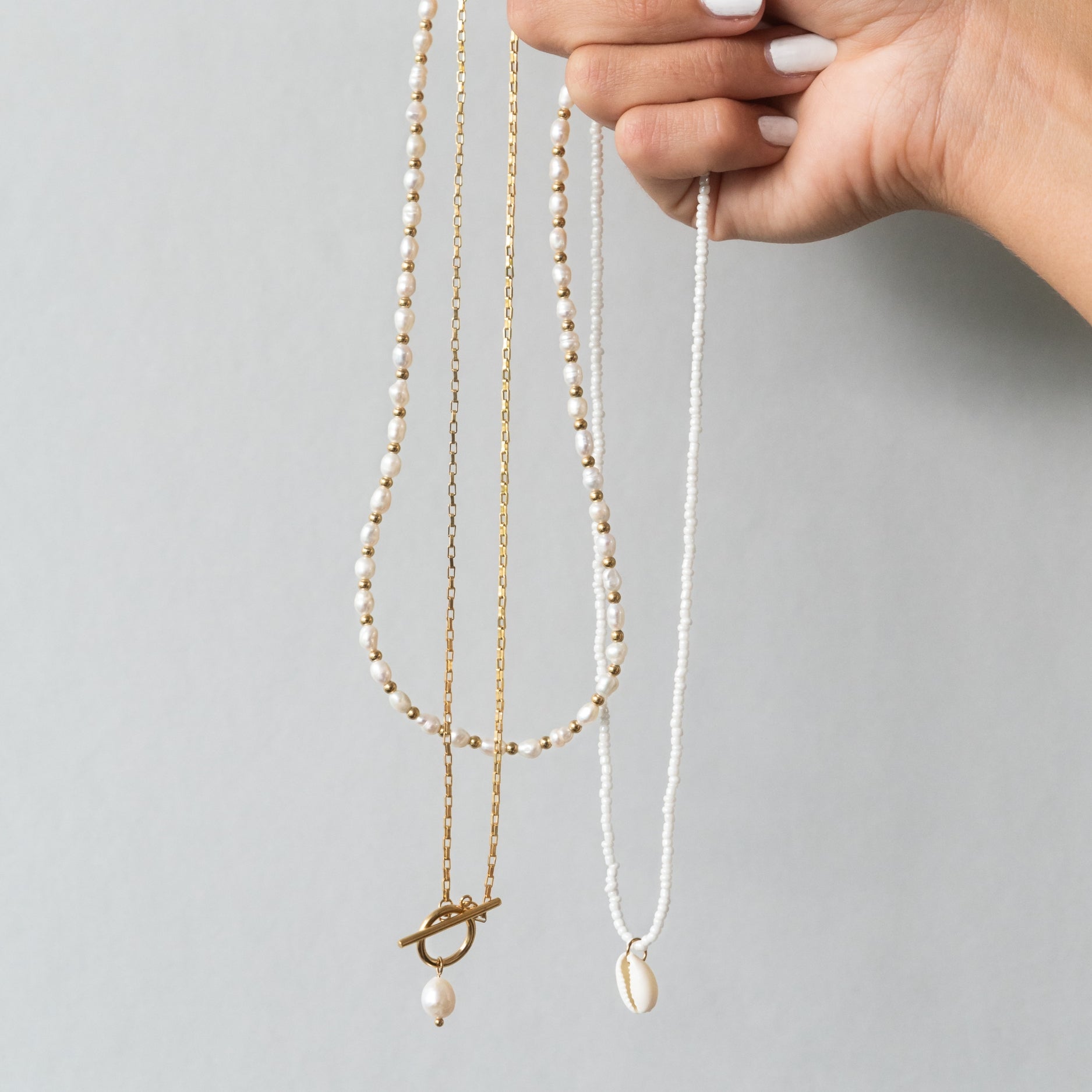 Elegant Pearl Necklace with Refined Clasp - Lucía