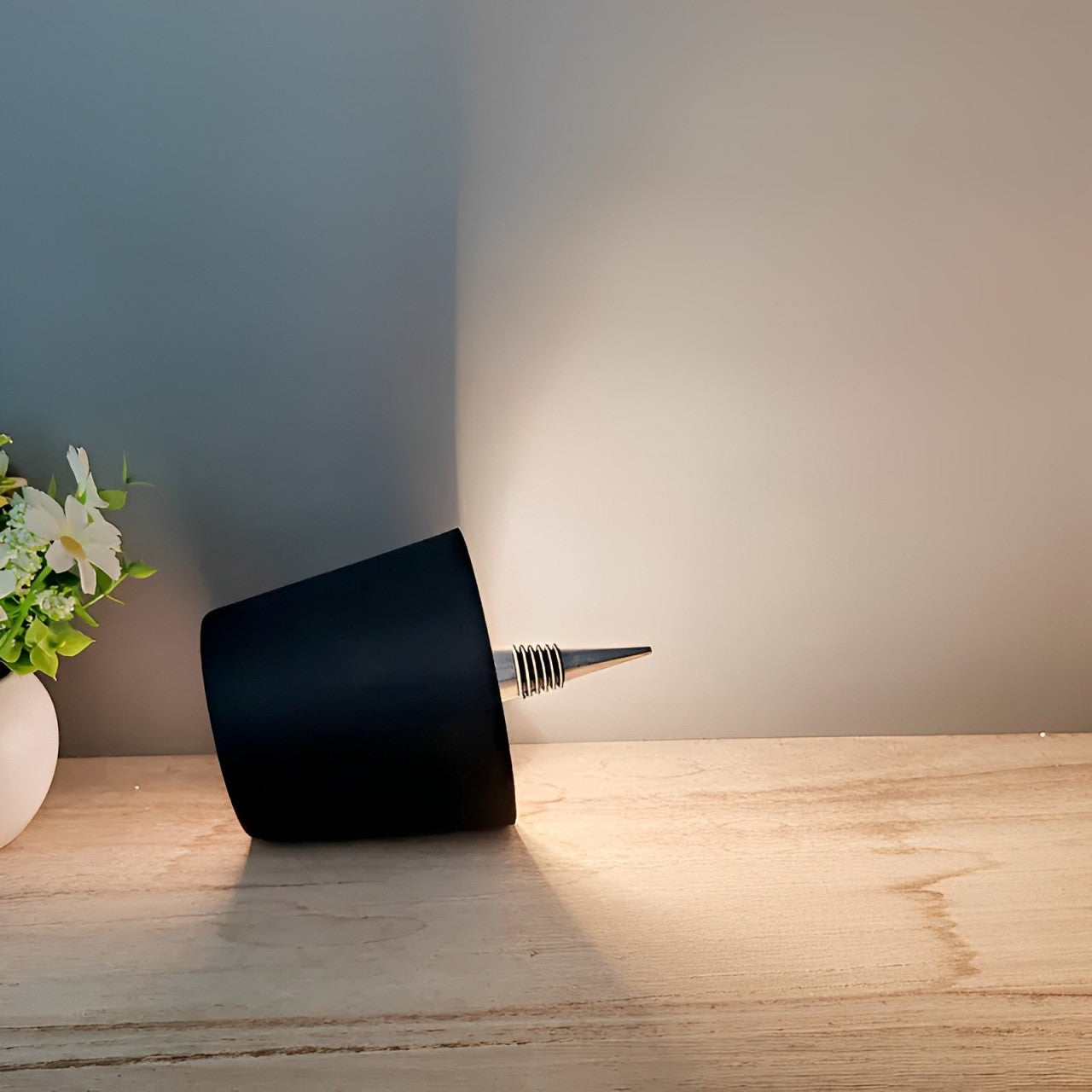 Cordless Bottle Lamp - Rechargeable lamp for bottles