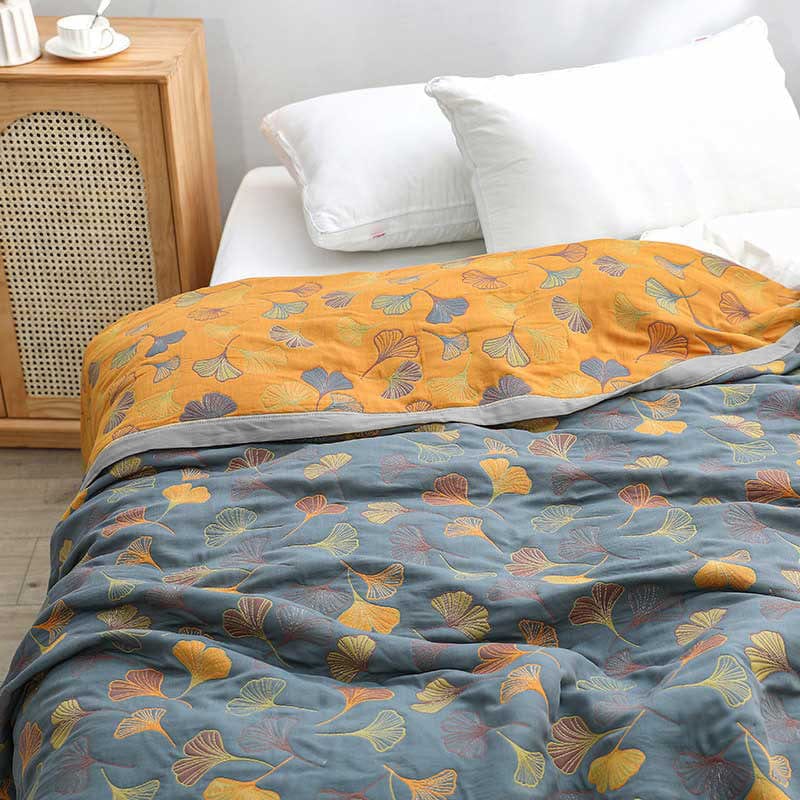 Luxury Duvet with Elegant Leaf Motif – Premium Cotton