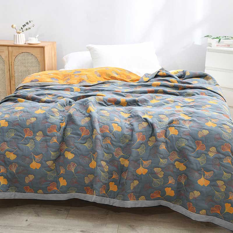 Luxury Duvet with Elegant Leaf Motif – Premium Cotton