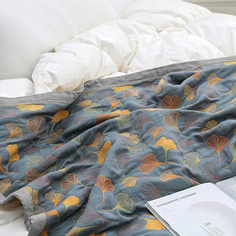 Luxury Duvet with Elegant Leaf Motif – Premium Cotton