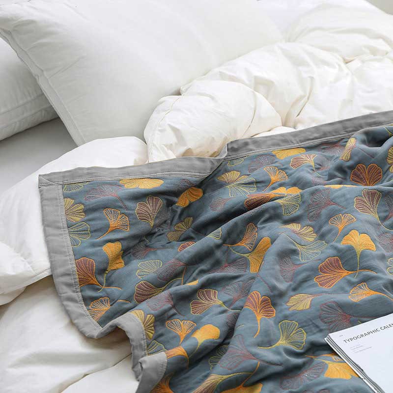 Luxury Duvet with Elegant Leaf Motif – Premium Cotton
