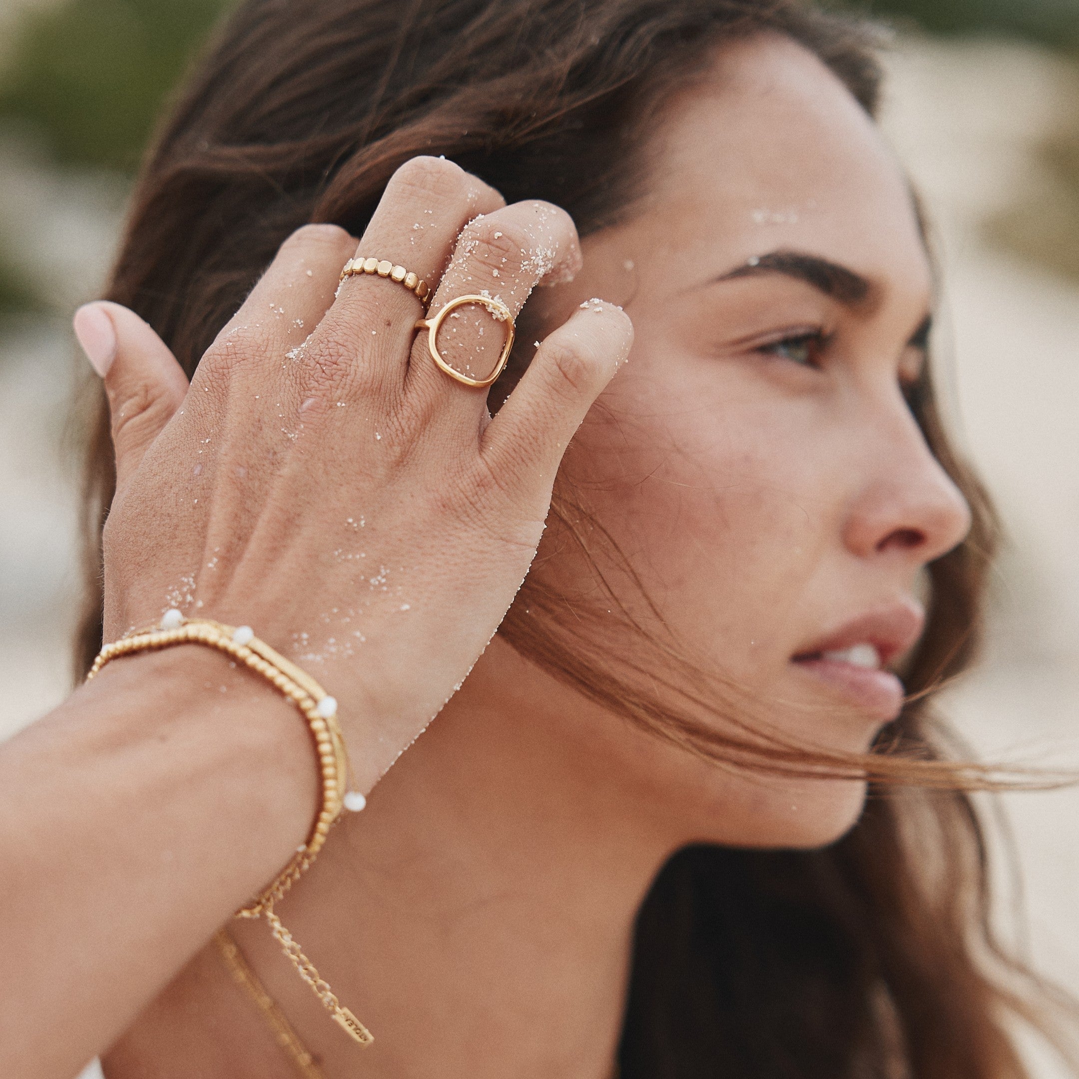 Noa Oval Ring - Elevate Your Style