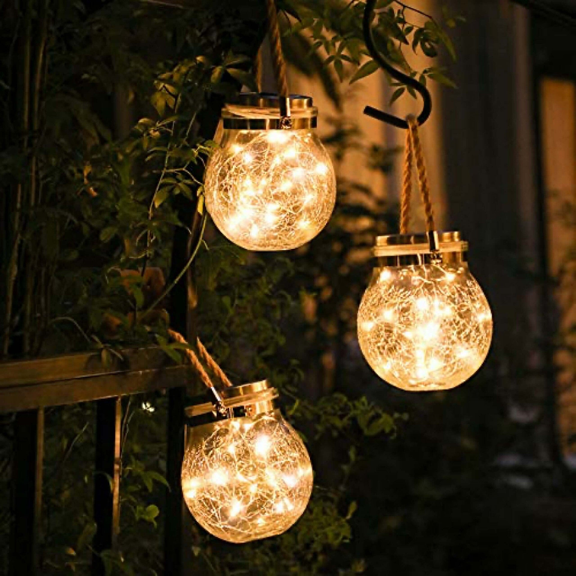 LumiSoleil Solar Light - Elegant Solar-Powered Outdoor Lamp