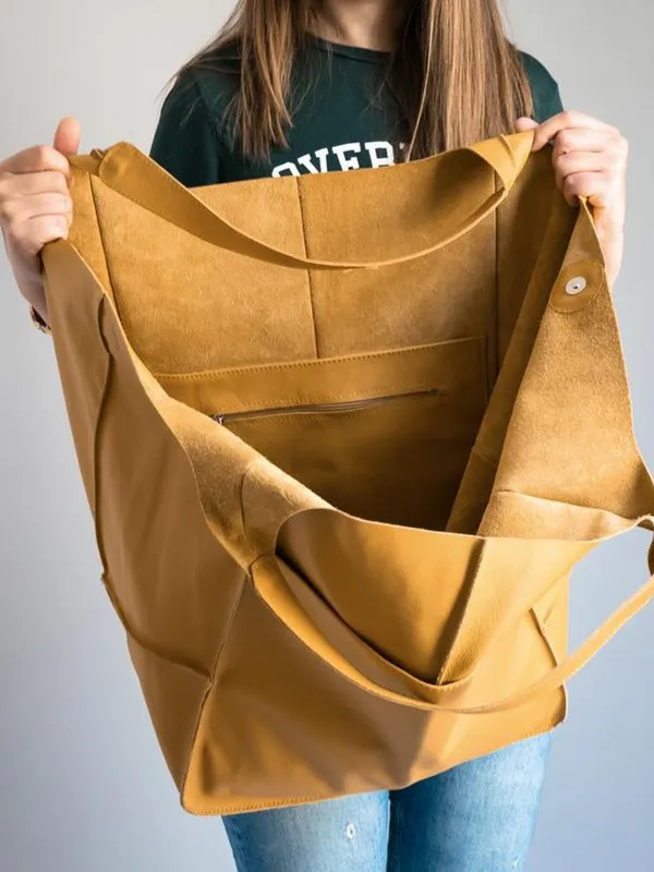 Maxine Tote – Stylish and Unique Beach Bag