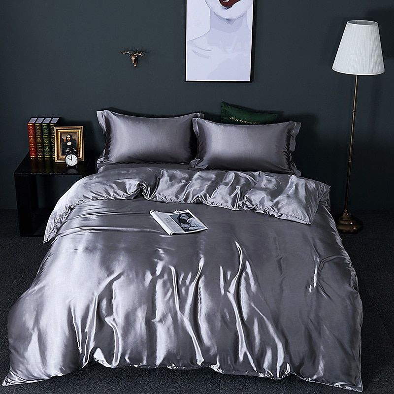 SilkEssence Luxury Bed Textile Set - Ultimate Comfort & Elegance